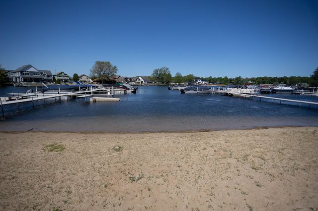 306 Outlook Cv Drive, La Porte, IN 46350