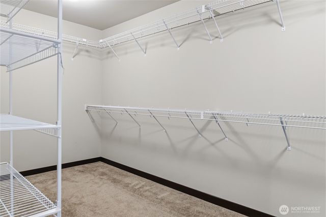 301 Barry Loop, Mount Vernon, WA 98274