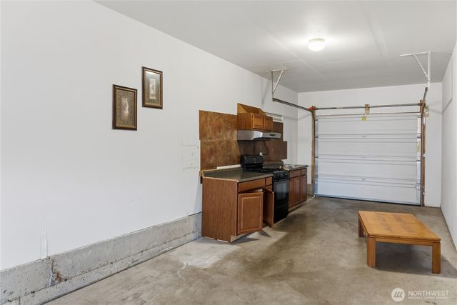 301 Barry Loop, Mount Vernon, WA 98274