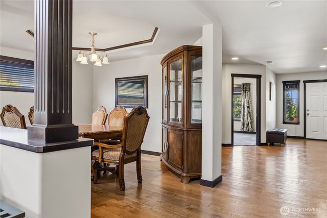 301 Barry Loop, Mount Vernon, WA 98274