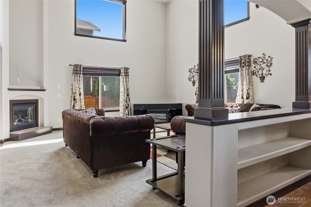301 Barry Loop, Mount Vernon, WA 98274