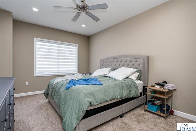 3037 Bluestem Trail, Mankato, MN 56001