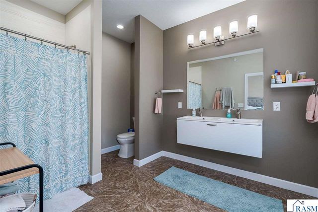 3037 Bluestem Trail, Mankato, MN 56001