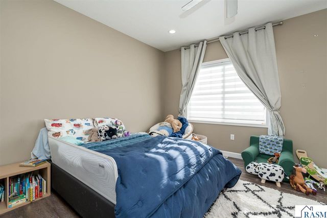 3037 Bluestem Trail, Mankato, MN 56001