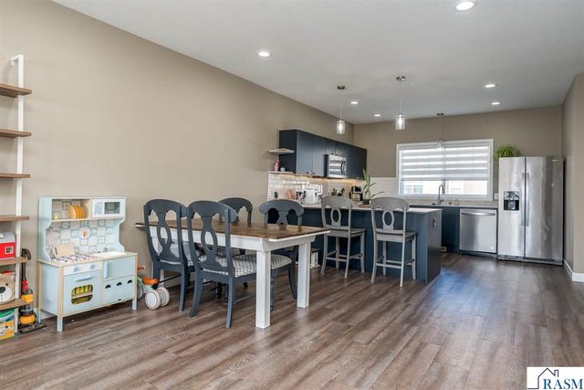 3037 Bluestem Trail, Mankato, MN 56001