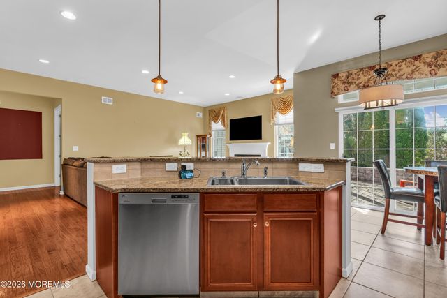 63 Turnberry Drive, Monroe, NJ 08831