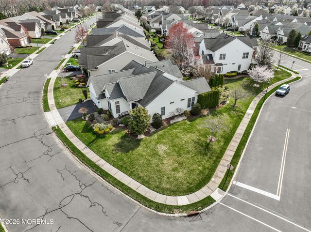 63 Turnberry Drive, Monroe, NJ 08831