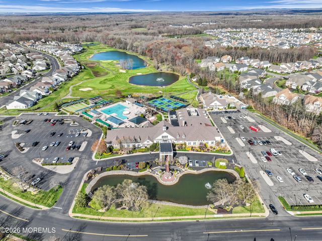 63 Turnberry Drive, Monroe, NJ 08831