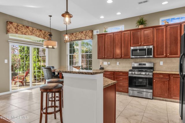 63 Turnberry Drive, Monroe, NJ 08831