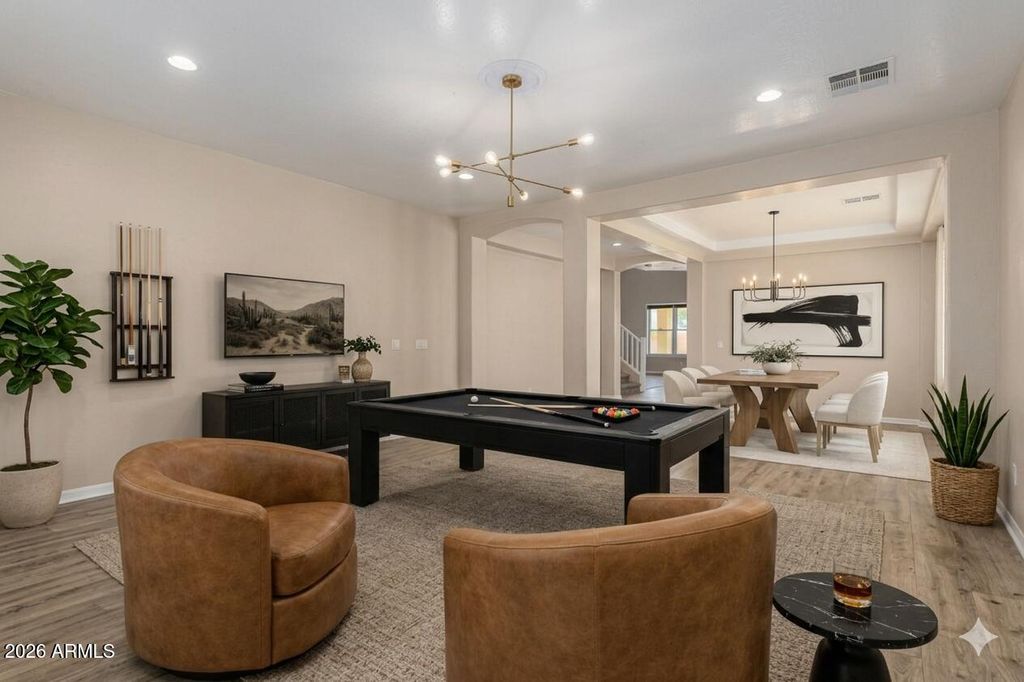 Image 11 of property listing at 6709 S 40TH Avenue, Phoenix, AZ 85041