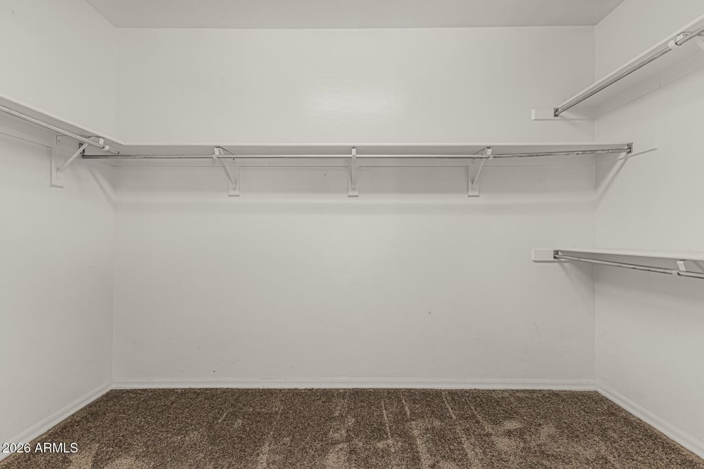 Image 34 of property listing at 6709 S 40TH Avenue, Phoenix, AZ 85041