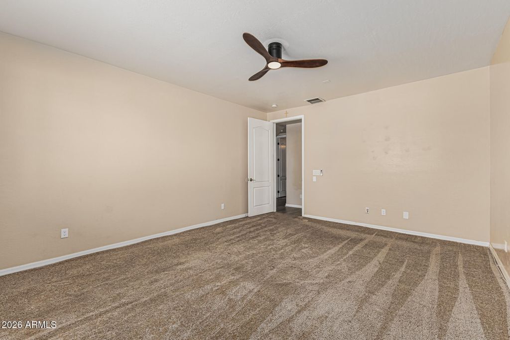 Image 44 of property listing at 6709 S 40TH Avenue, Phoenix, AZ 85041