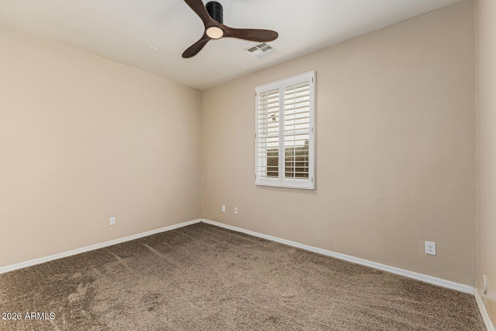 Image 45 of property listing at 6709 S 40TH Avenue, Phoenix, AZ 85041