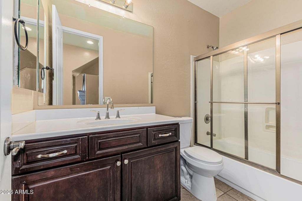 Image 48 of property listing at 6709 S 40TH Avenue, Phoenix, AZ 85041