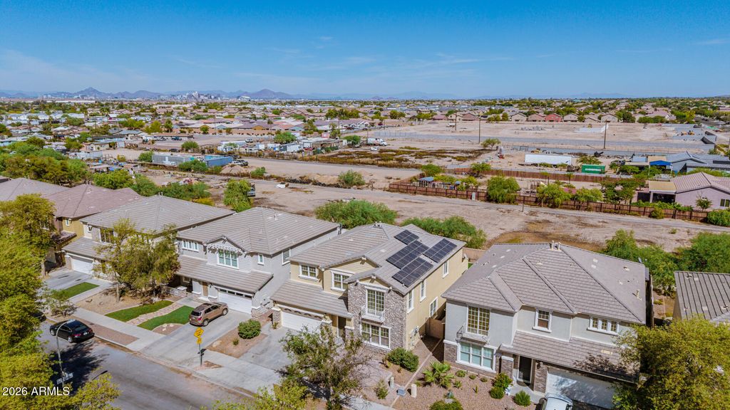 Image 60 of property listing at 6709 S 40TH Avenue, Phoenix, AZ 85041