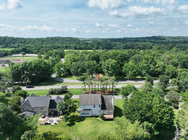 820 Caldwell Dr, Goodlettsville, TN 37072