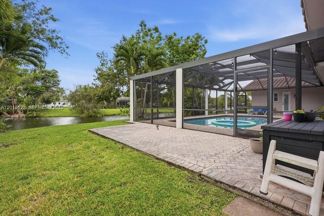 16530 Lake Tree Dr 16530, Weston, FL 33326