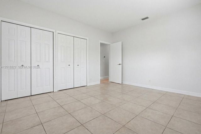 16530 Lake Tree Dr 16530, Weston, FL 33326