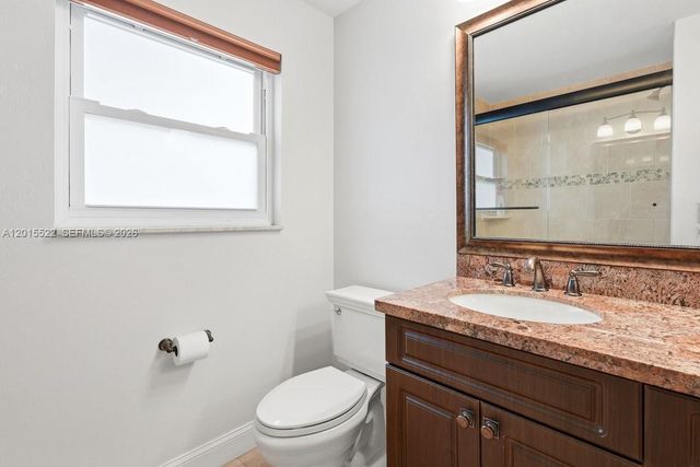 16530 Lake Tree Dr 16530, Weston, FL 33326