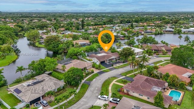 16530 Lake Tree Dr 16530, Weston, FL 33326