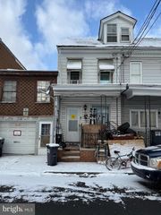 1117 E MARKET STREET, Mahanoy City, PA 17948