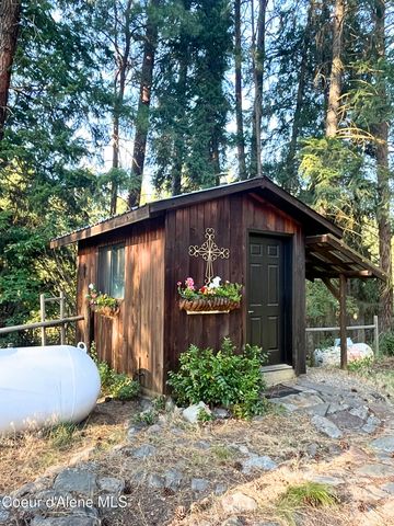 949 Fitzpatrick RD, Bonners Ferry, ID 83805