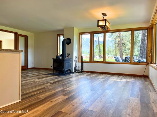 949 Fitzpatrick RD, Bonners Ferry, ID 83805