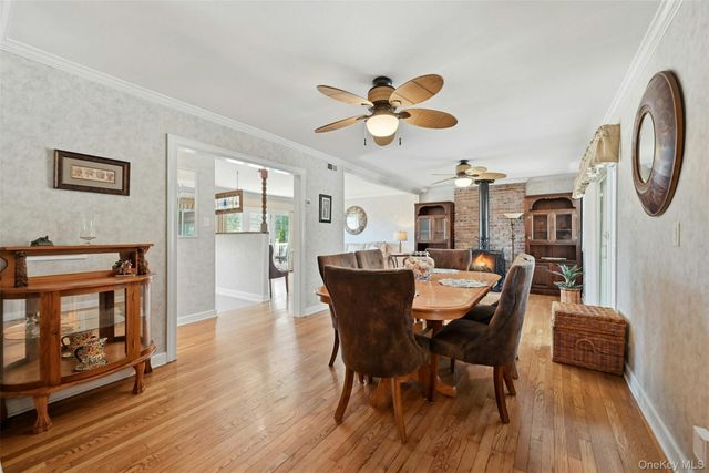 661 Shore Drive, Oakdale, NY 11769