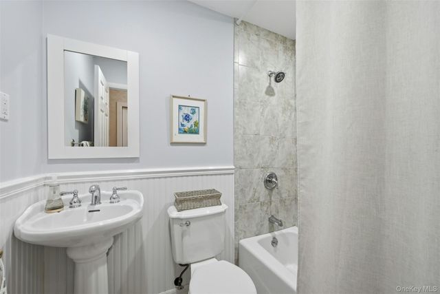661 Shore Drive, Oakdale, NY 11769