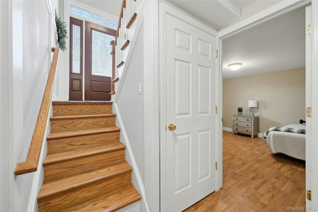 661 Shore Drive, Oakdale, NY 11769