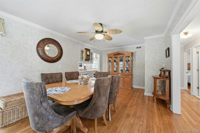 661 Shore Drive, Oakdale, NY 11769