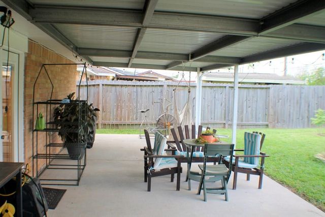 3131 Fern Rock Drive, La Porte, TX 77571