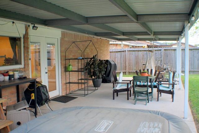 3131 Fern Rock Drive, La Porte, TX 77571