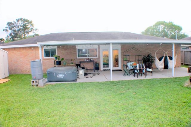 3131 Fern Rock Drive, La Porte, TX 77571