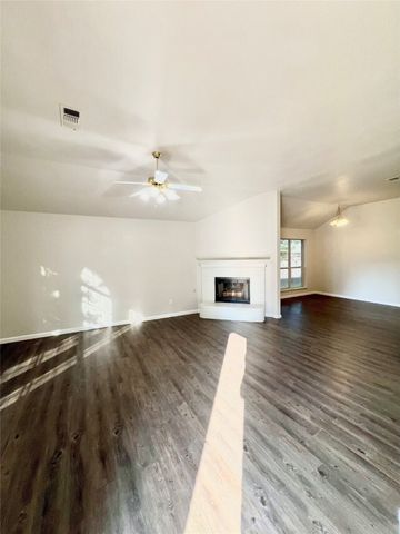 3204 Rustic Meadow Trail, Mansfield, TX 76063