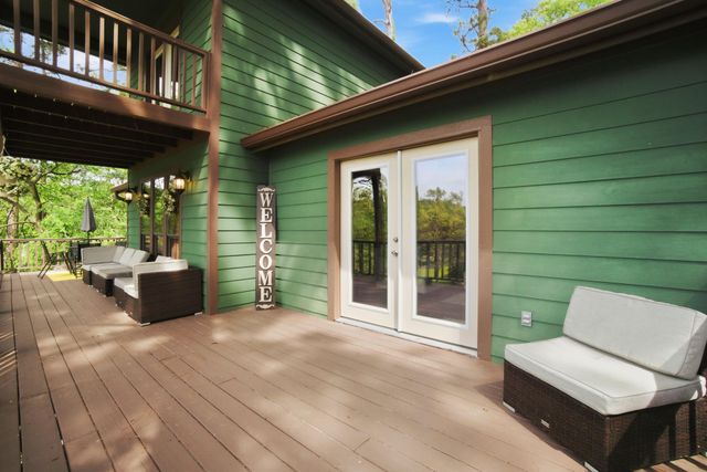 213 Lakefront Drive, Onalaska, TX 77360