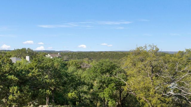 329 Kendall DR, Spicewood, TX 78669