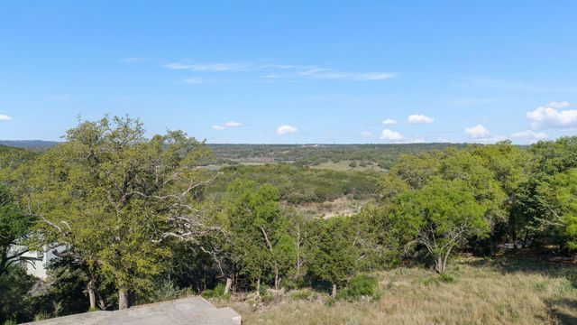 329 Kendall DR, Spicewood, TX 78669