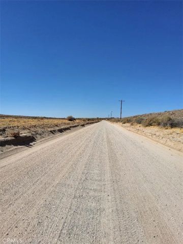 255 W Avenue N, Palmdale, CA 93551