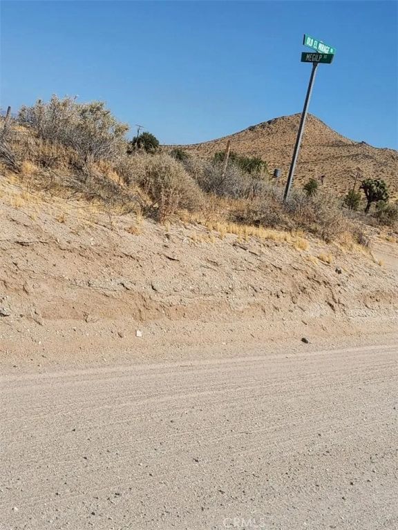 255 W Avenue N, Palmdale, CA 93551