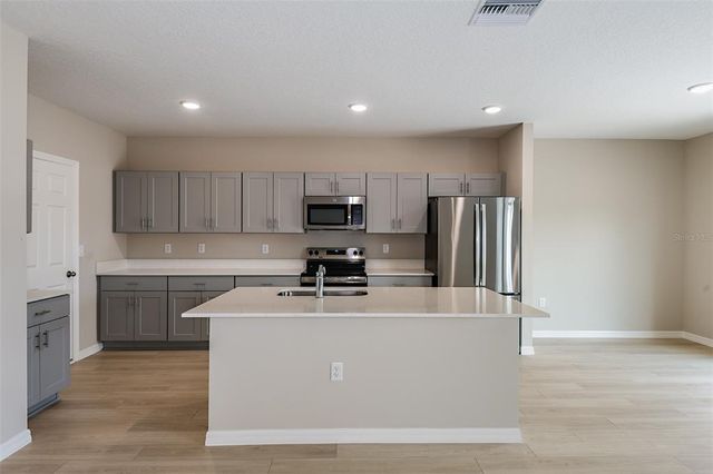 1760 FROGMORE AVENUE, Haines City, FL 33844