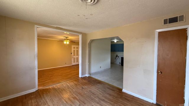 1117 Sorrells Drive, Jacksonville, AR 72076