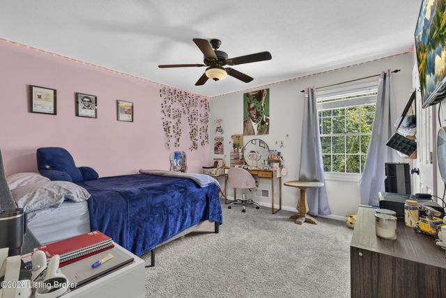 8807 Grand Ridge Ct, Louisville, KY 40214