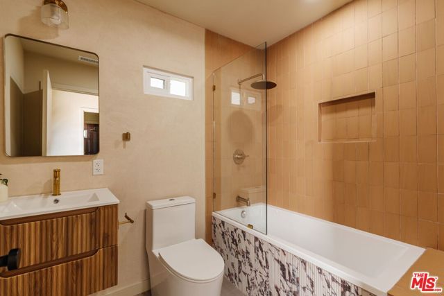 3440 Buckingham Road, Los Angeles, CA 90016