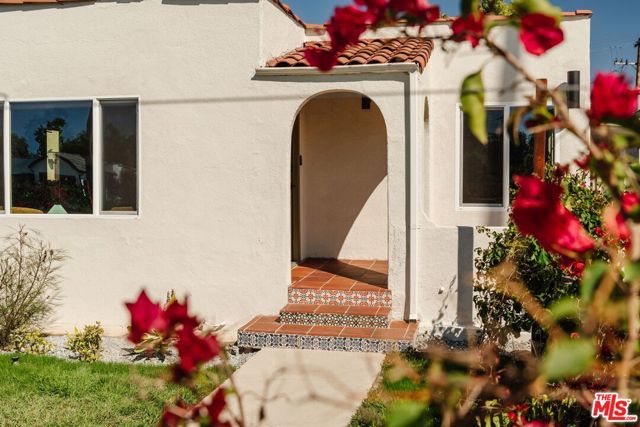 3440 Buckingham Road, Los Angeles, CA 90016