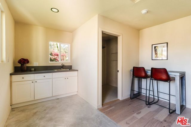 3440 Buckingham Road, Los Angeles, CA 90016