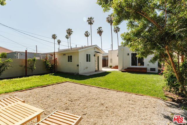 3440 Buckingham Road, Los Angeles, CA 90016