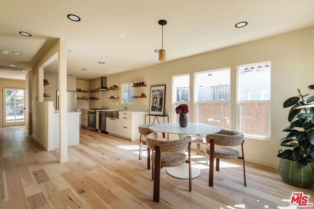 3440 Buckingham Road, Los Angeles, CA 90016