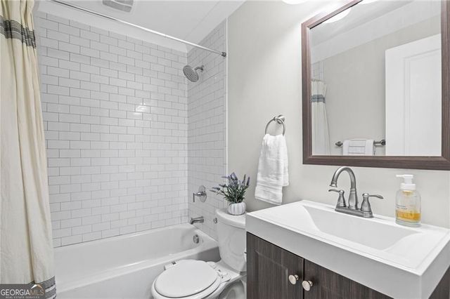 2010 Delphine Drive, Decatur, GA 30032