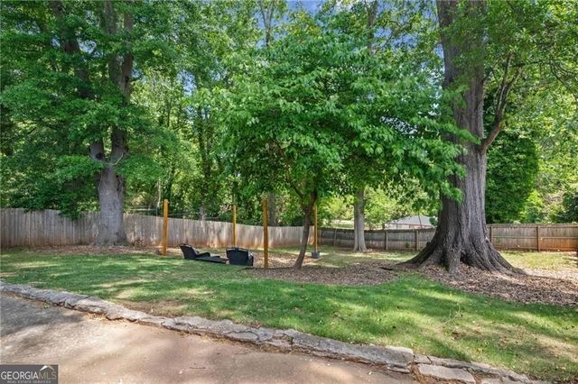 2010 Delphine Drive, Decatur, GA 30032